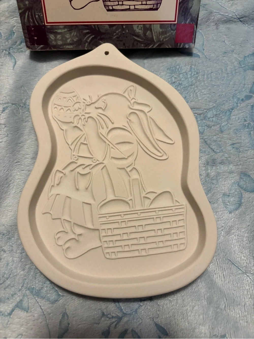 Longaberger Cream Easter Bunny Cookie Mold with Box